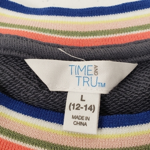 Time and Tru Love To All Rainbow Sweatshirt Womens Size Large - Picture 4 of 7